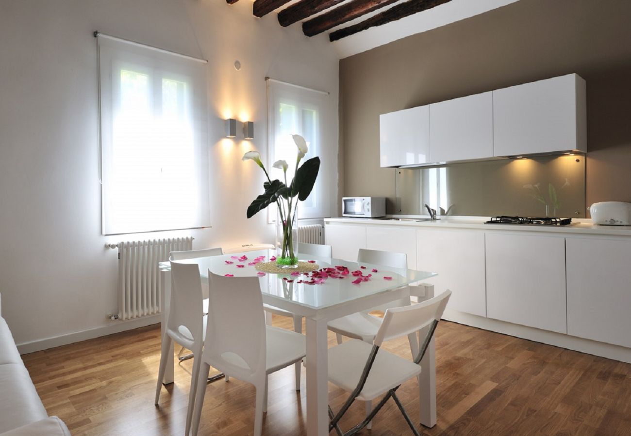 Apartment in Cannaregio - COLLEONI HOLIDAYS 2 - BH