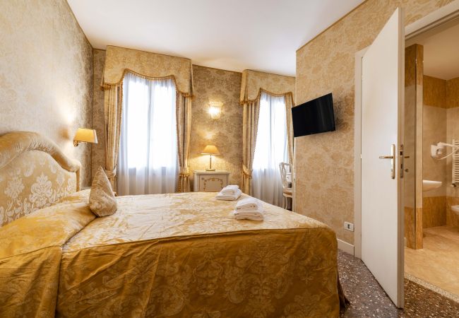 Chambres d'hôtes à Castello - ROOM CA DI MALTA 4