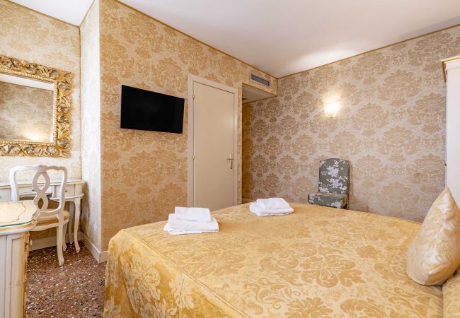 Chambres d'hôtes à Castello - ROOM CA DI MALTA 4